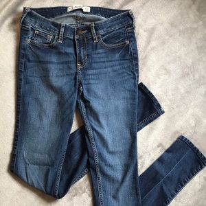 Hollister Dark Blue Super Skinny Jeans • size 0R